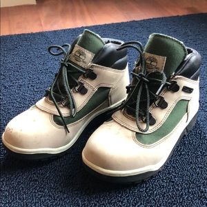 BOYS TIMS INSULATED WORN TWICE